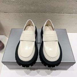 Picture of Balenciaga Shoes Women _SKUfw142390200fw